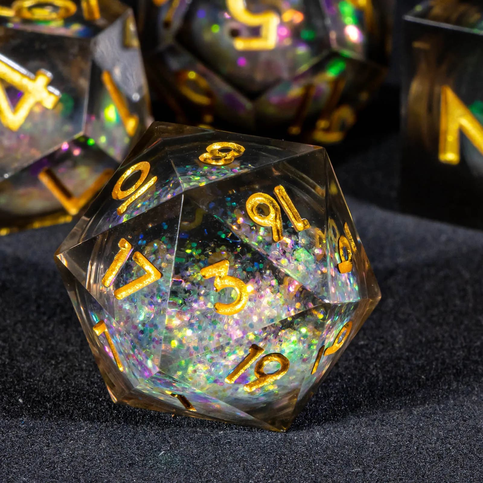 Set di dadi con nucleo liquido DnD nero per Dungeons And Dragons RPG Dadi a forma di cuore liquido Dadi D&D con bordo affilato per regali di Natale per i giocatori