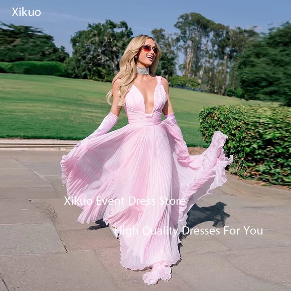 Xikuo eleganti abiti da sera in chiffon rosa una linea profondo scollo a V Sukienki Wieczorowe Damskie abiti da festa estivi pieghettati personalizzati