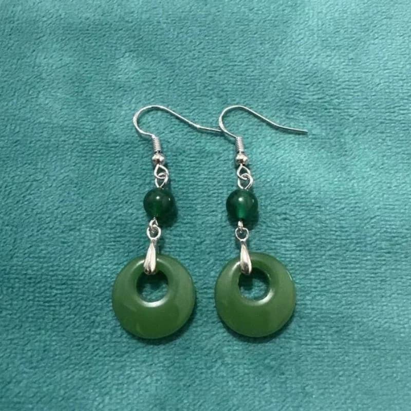 Earrings with ice green safety buckle, classic and simple earrings in ethnic style