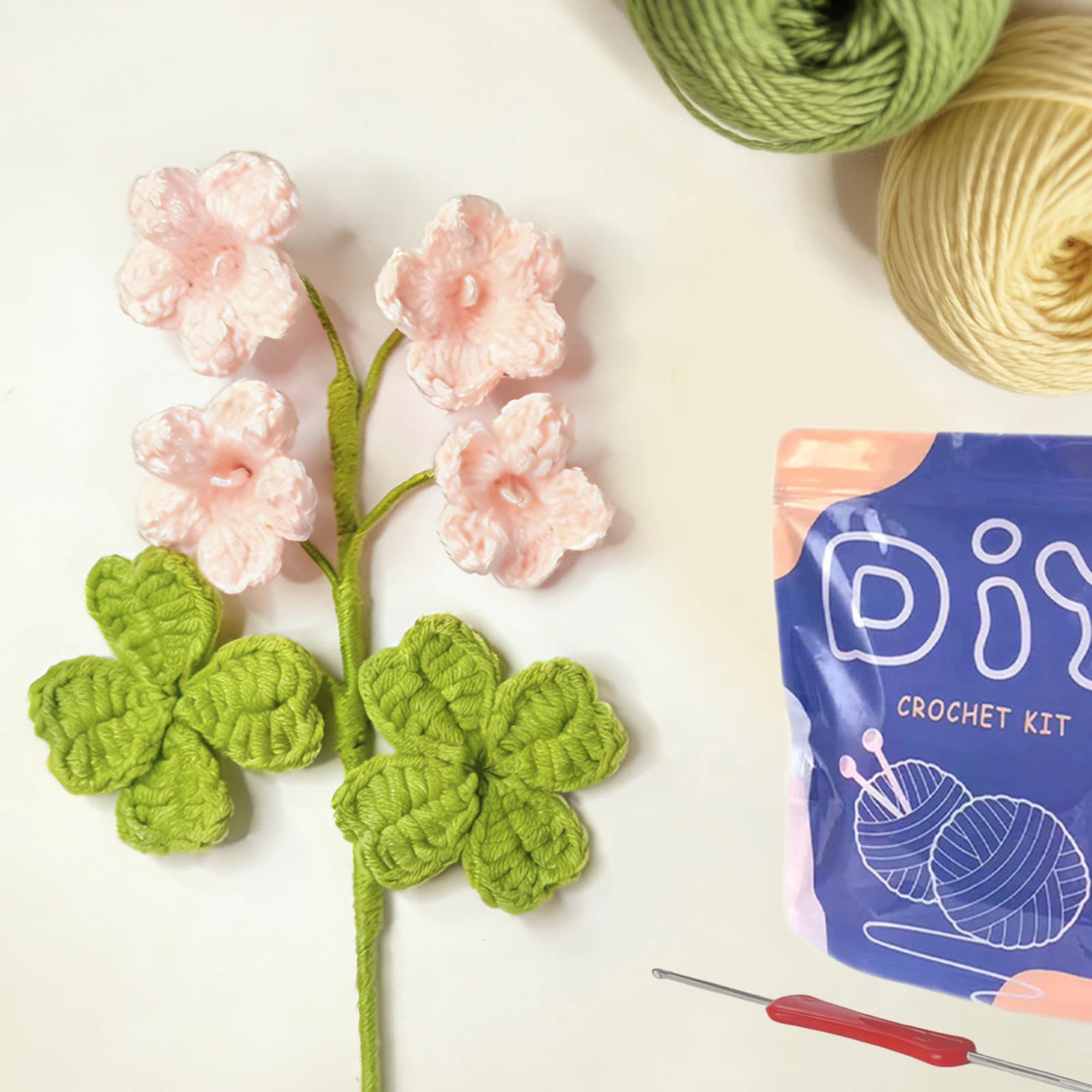 Kit Fai-da-Te per Bouquet di Fiori all'Uncinetto con Filato, Uncinetto e Guida Video