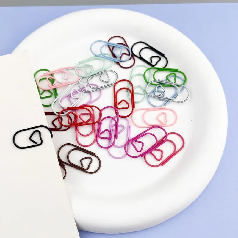 200Pcs Heart Shaped Paper Pin Mini Card Photo Tickets Holder for Notebook Planner Bookmark Binder Clips Office School Supplies