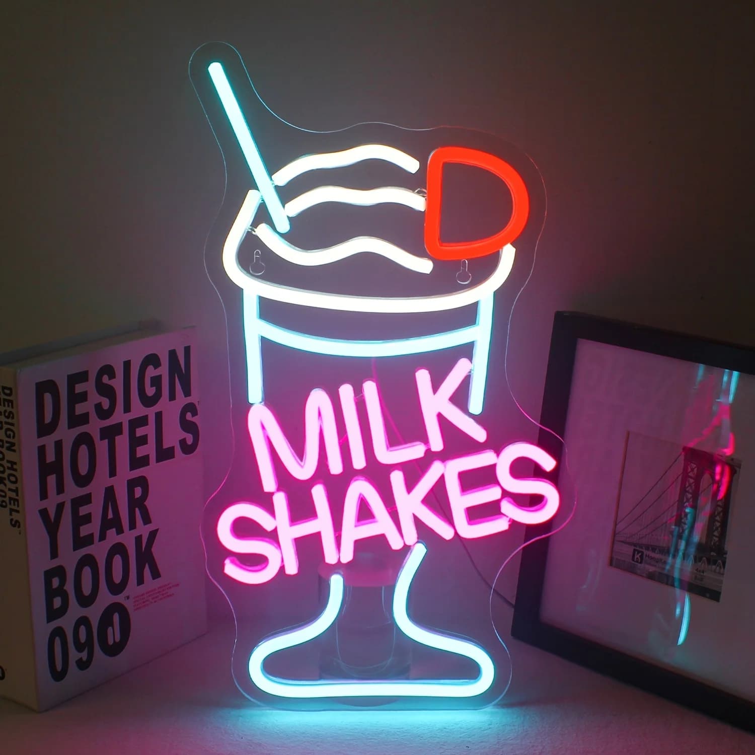 Milkshake Wonderland Neon Sign Light - Vibrant LED Wall Decor, per negozi di dolci, ristoranti, negozi e celebrazioni per feste