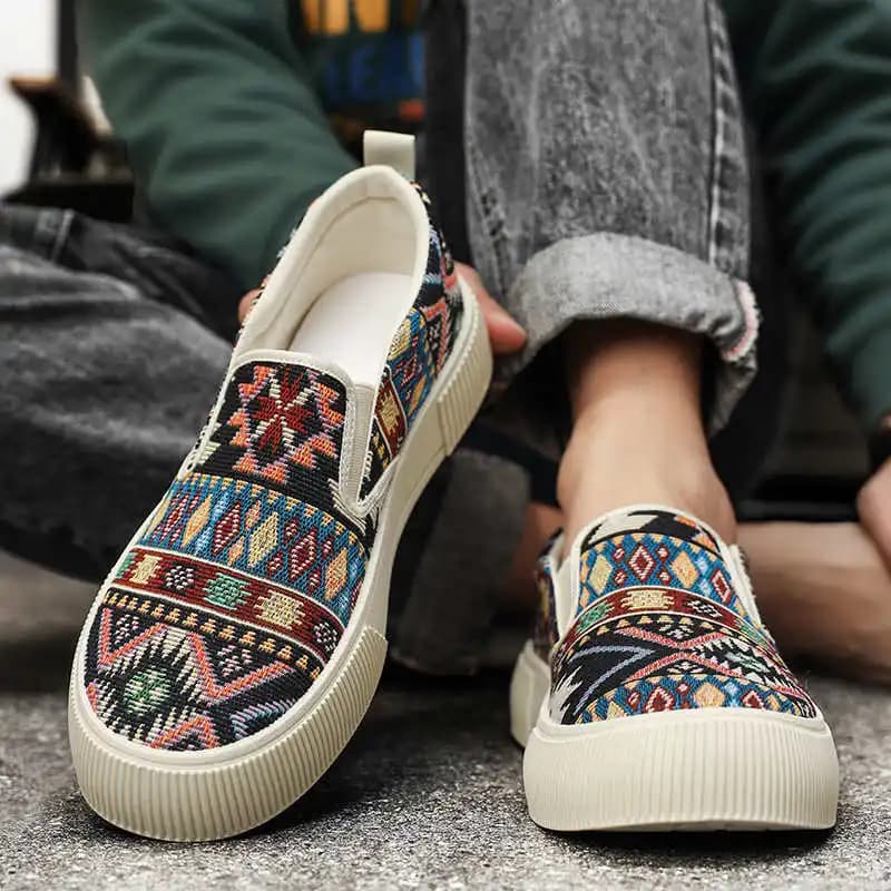 Running shoes in Ecopelle Sumer for Men, Basketball sneakers for Teenagers, for Winter Sports, Comfortable Original Brand Sneaker, Latest News
