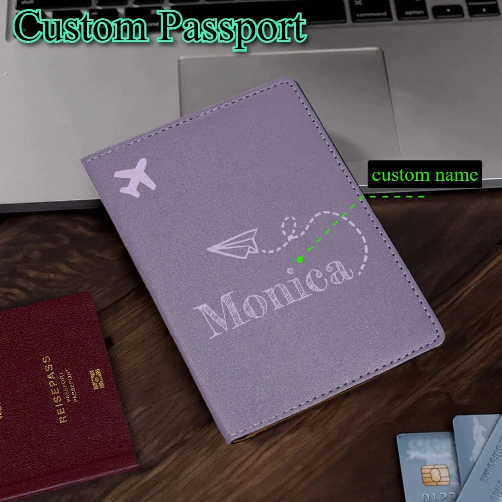 Porta Passaporto Personalizzato con Monogramma e Nome Inciso, Custodia per Passaporto, Regalo per Damigelle e Testimoni di Nozze, Portafoglio per Passaporto