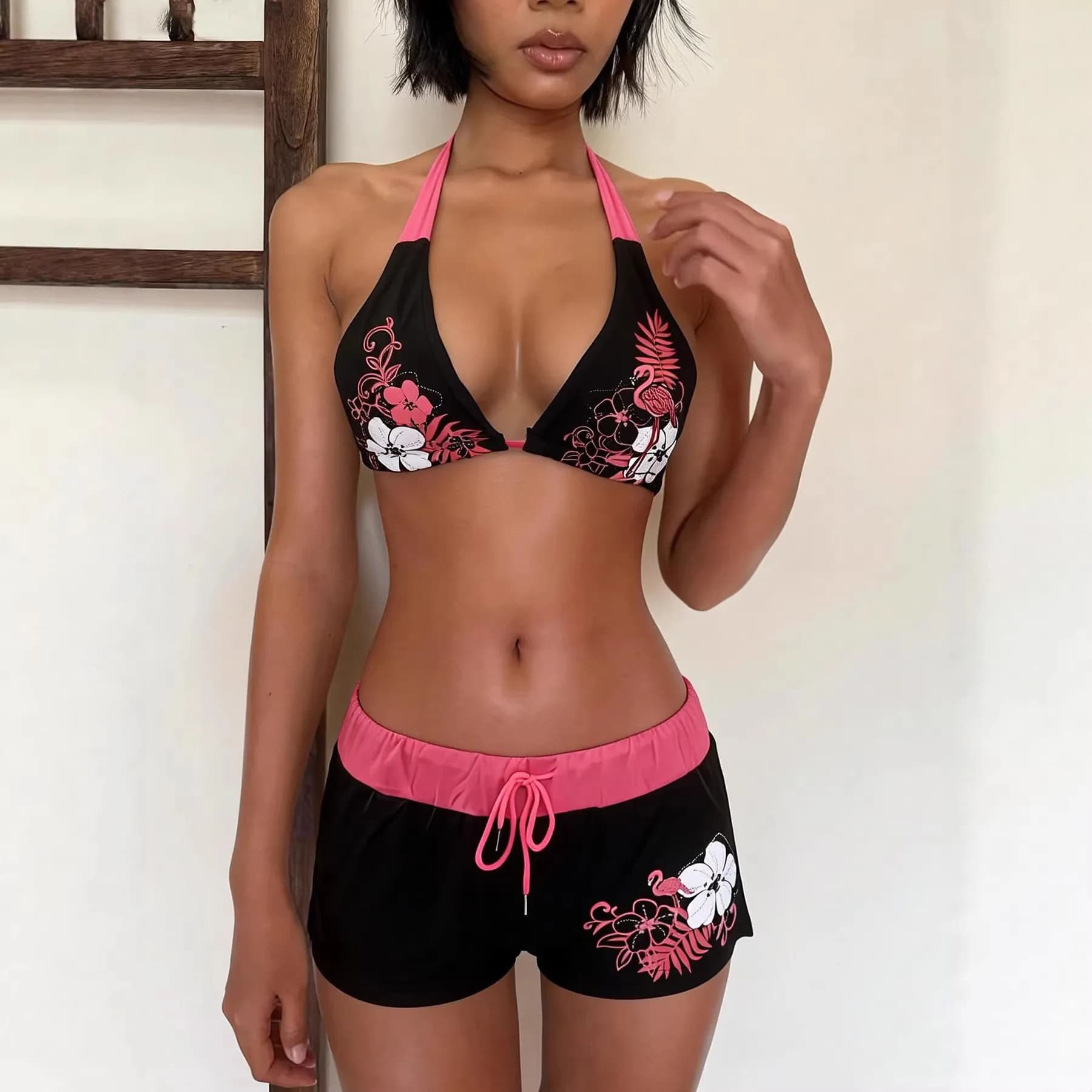 Costume da bagno bikini con stampa floreale a contrasto, stile europeo-americano, con imbottitura sul petto, estetica Y2K sexy Spice Girl, con bretelle