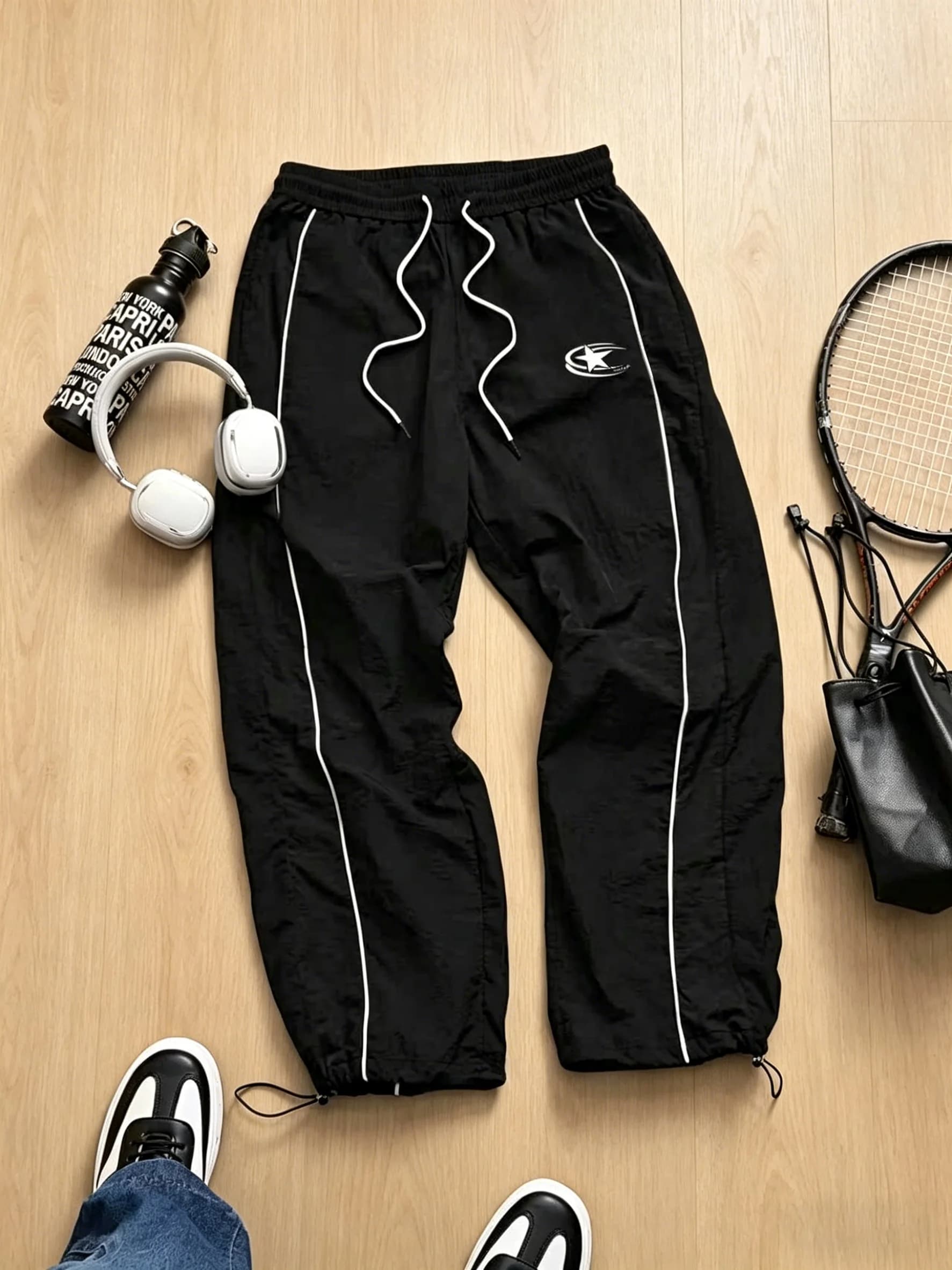 Pantaloni Sportivi da Uomo Leggeri con Logo a Stella, Joggers con Coulisse, Pantaloni Larghi Casual per Palestra e Streetwear, Ideali per Primavera Estate