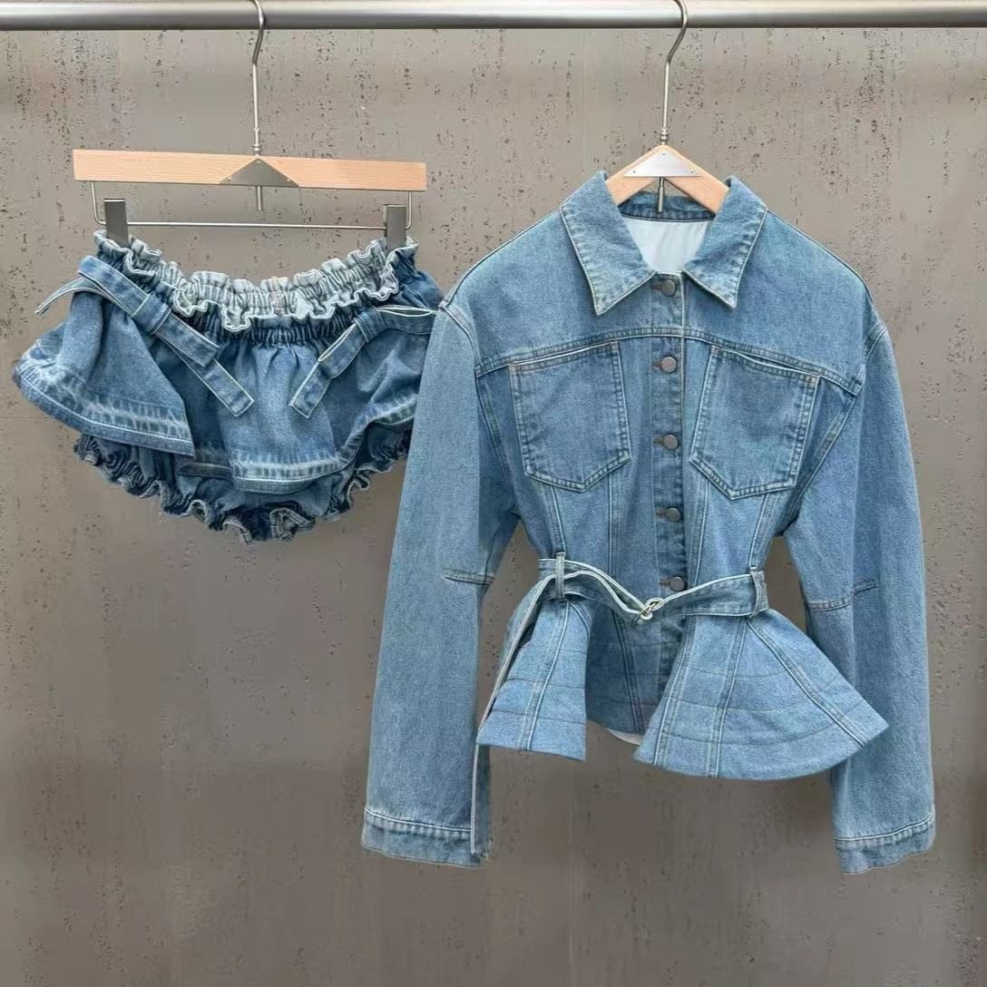 2026 Early Autumn New Arrival: Notched Collar Long Sleeve Cinched Waist Slim Fit Ruffle Hem Belted Jacket, Elastic Waist Shorts