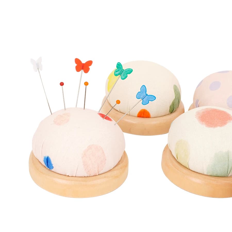 1pc piccoli accessori per strumenti per cucire in tessuto stile fresco, custode per ago a punto croce, cuscino per spilla con base in legno, cucito fai da te fatto a mano P