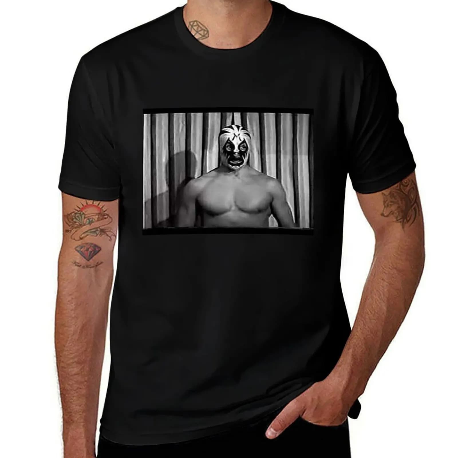 MIL MASCARAS ! Vintage retro wrestling photo 1970's T-Shirt Retro Style Print Casual Top T-Shirt