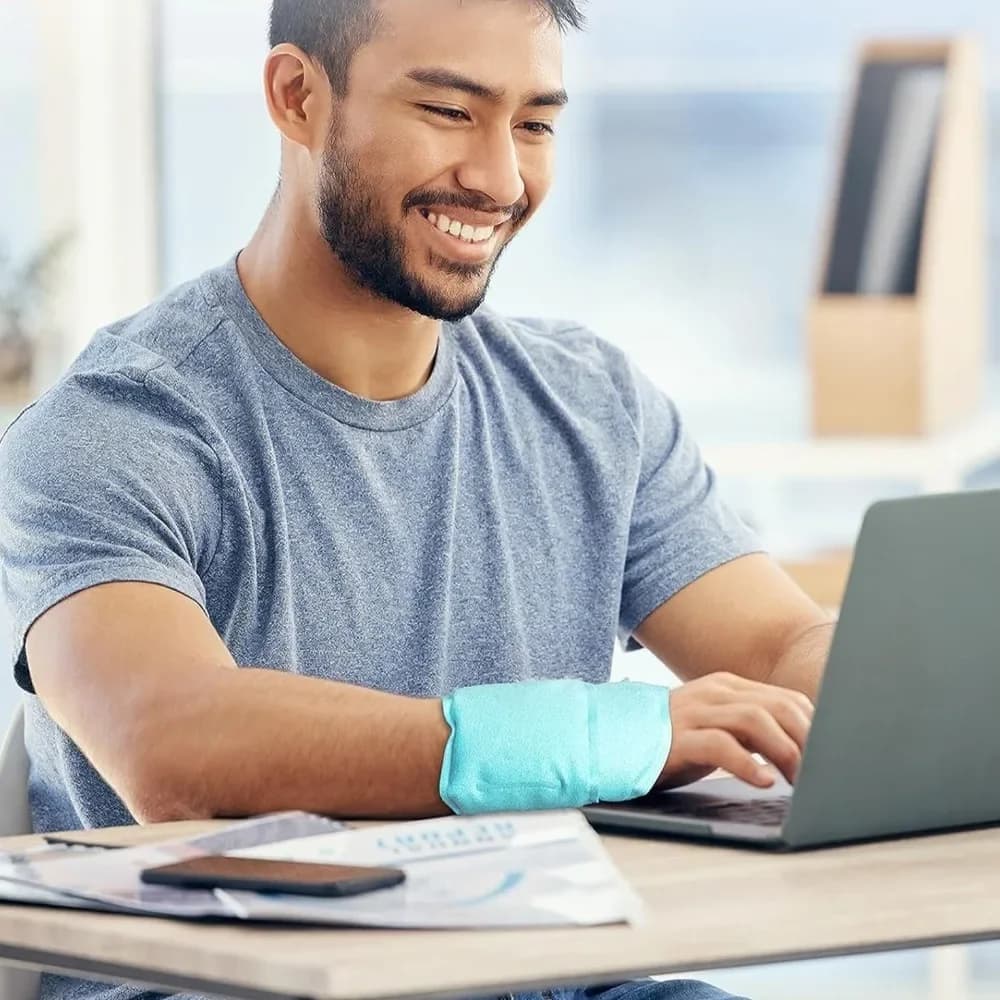 Guanti per impacco di ghiaccio per pollice e mano in gel avvolgente per impacco di ghiaccio caldo e freddo per alleviare l'artrite Massaggiatore per terapia delle dita delle mani