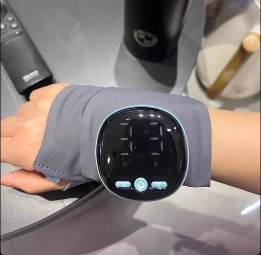 Supporto Riscaldato Intelligente per il Polso per Tendinite, Guanto Massaggiante per Mani con Cuscinetto Riscaldante Rimovibile, Fascia Compressiva Traspirante per Distorsioni