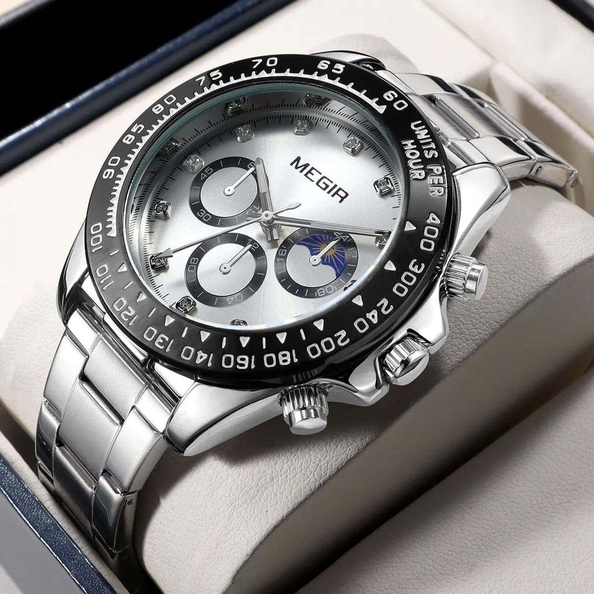 MEGIR Men's Quartz Watch with Silicone Strap, Luminous Hands, Waterproof, Sporty, Analog