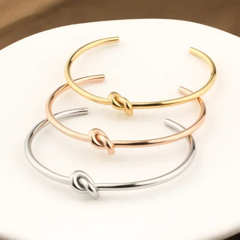 Braccialetto Estivo Semplice con Nodo, Larghezza 3mm, in Acciaio Inossidabile, Personalizzabile, Design a Nodo, Accessorio Gioiello, Regalo Creativo