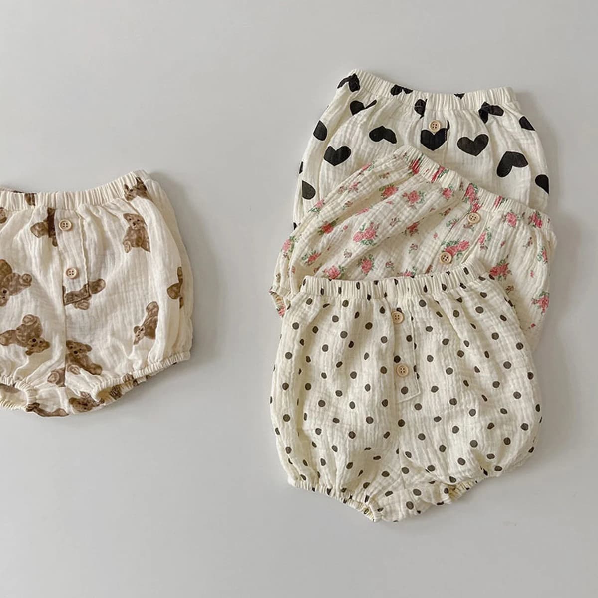 Ircomll 4 paia/lotto 2025 estate carino bambina pantaloni da arrampicata filato di cotone comodi pantaloncini traspiranti pantaloni da bambino per 9M-4Y