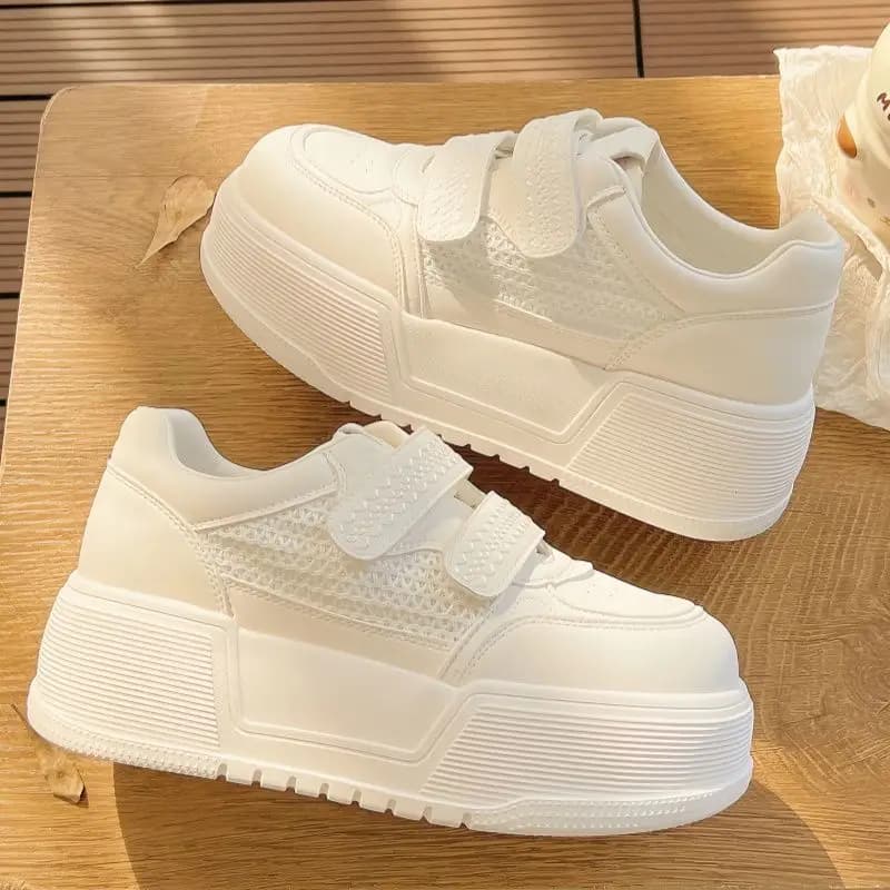 Nuove Sneakers Trendy 2026 con Strappo in Velcro, Scarpe con Plateau Rialzato, Casual per Pendolari, Traspiranti in Mesh, Bianche con Suola Spessa