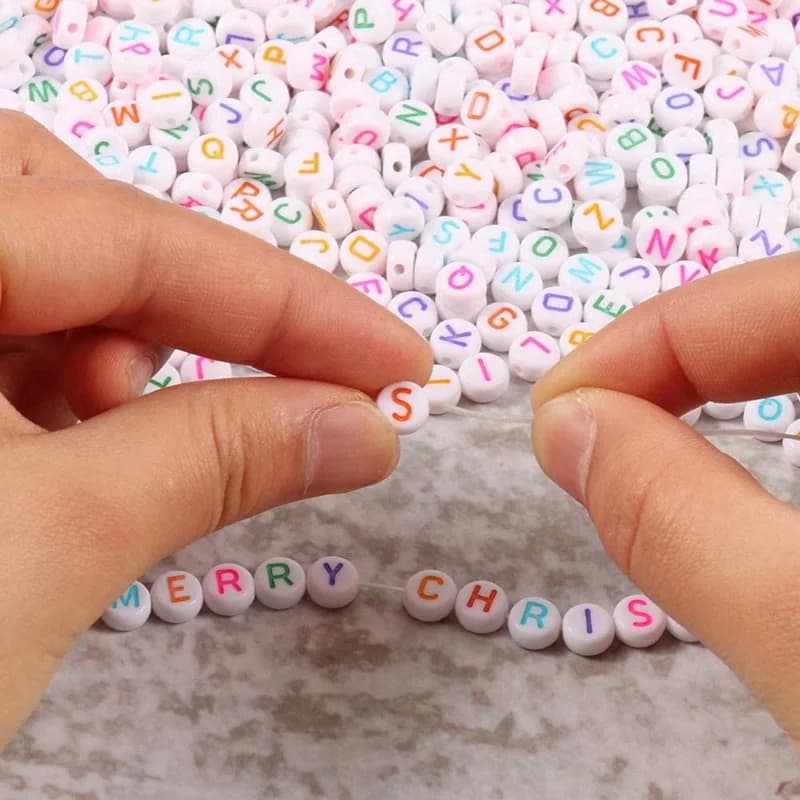 200-1600pcs 4x7mm Round Acrylic Alphabet Beads White Base Letter Beads Full A-Z for DIY Bracelet Name Necklace Jewelry Making
