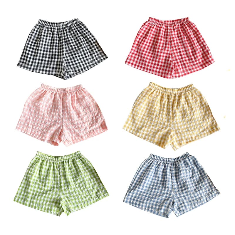 Pantaloncini estivi da bambina scozzesi per bambini alla moda coreani 2025 nuovi pantaloncini da spiaggia estivi per ragazzi comodi e traspiranti