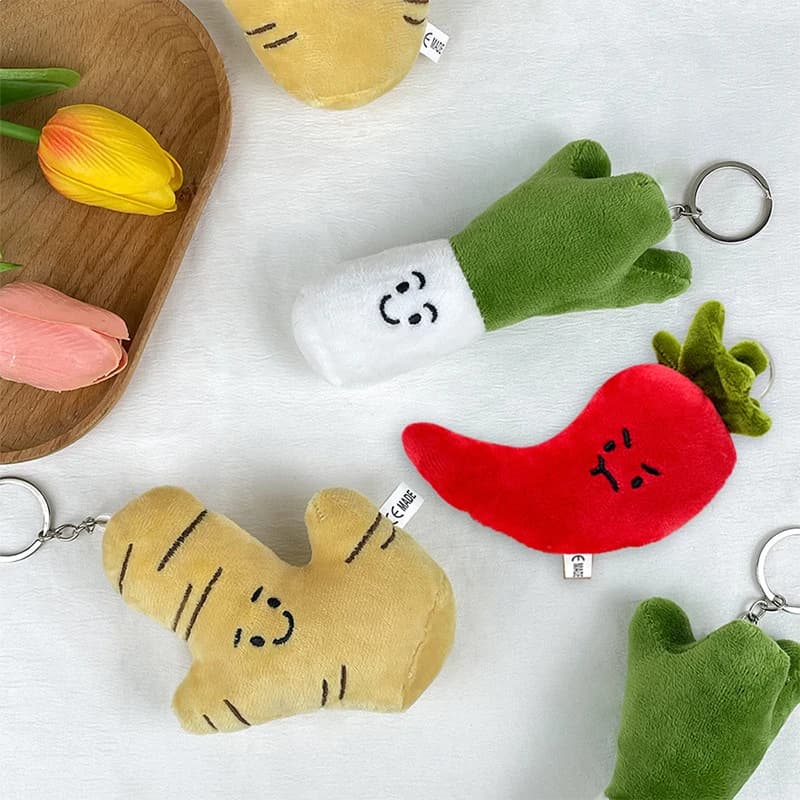 Cartone animato divertente bambola di peluche portachiavi di verdure zainetto accessori zenzero e cipolle verdi giocattoli di peperoncino portachiavi