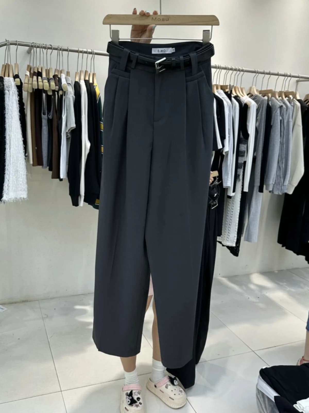 Pantaloni Ewo a Vita Alta e Gamba Dritta per Donna, Pantaloni Larghi con Cintura, Nuova Collezione Primaverile, Stile Casual e Snellente per il Lavoro
