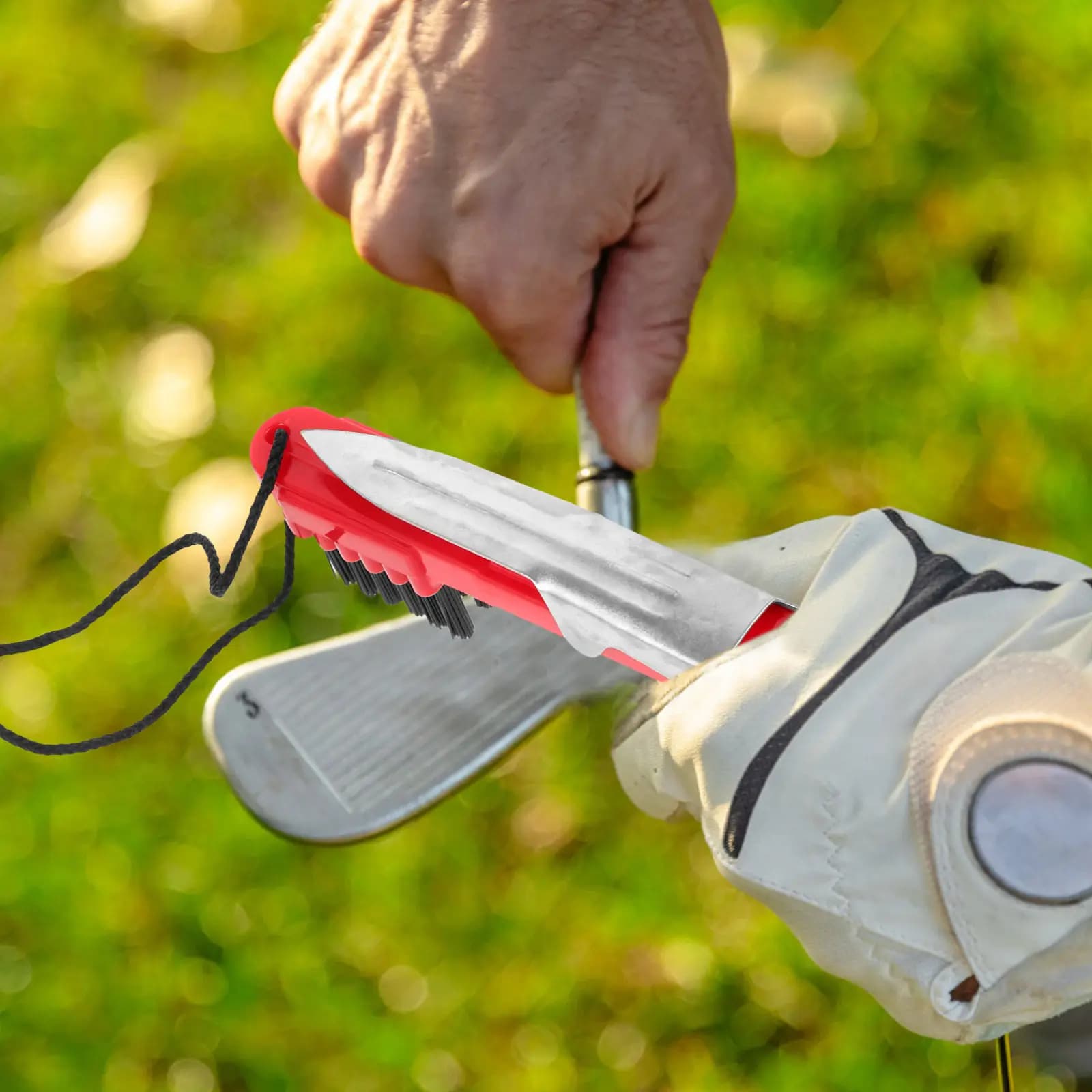 Spazzola per la pulizia della testa del mazze da golf per ferri, legni e driver, strumento per la pulizia profonda delle scanalature e la manutenzione, pallina da golf