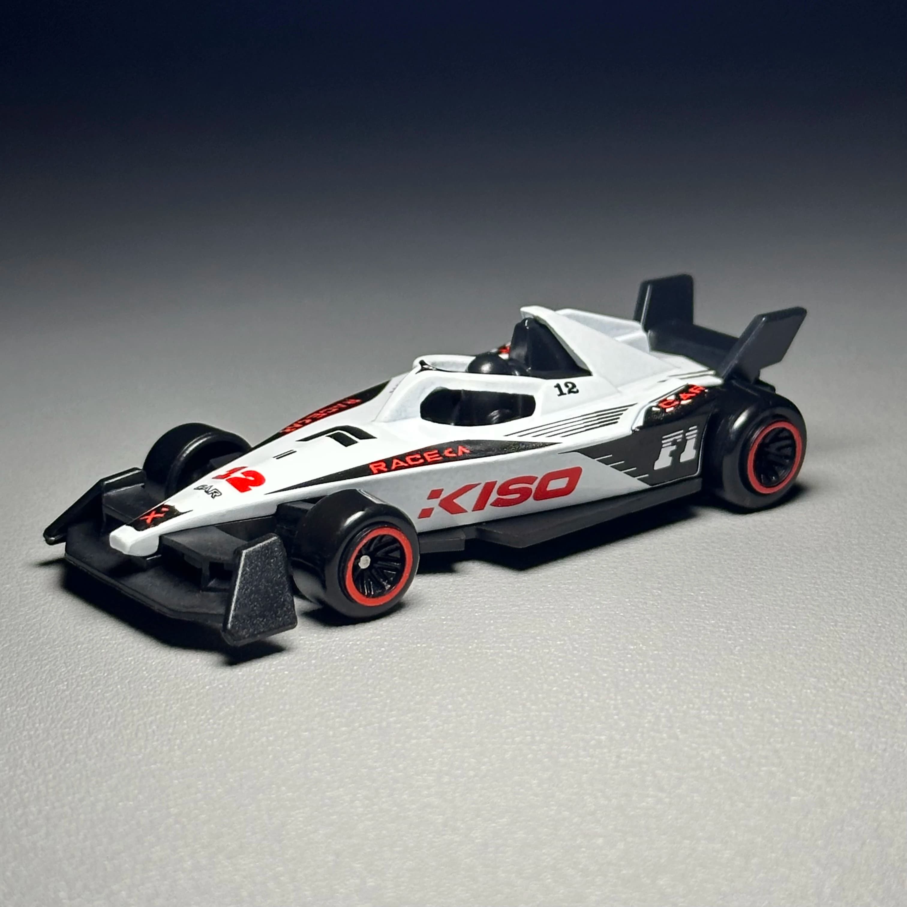1/64 Diecast Alloy Racing Car Open Wheel Formula Style Single Seater Miniature Collectible Model Display Toy for Motorsport Fans