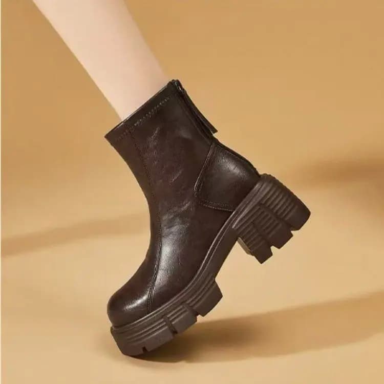 Stivaletti Chelsea da Donna 2026 Primavera/Autunno Nuovi Stivali Corti alla Moda in Morbida Pelle Stile Britannico