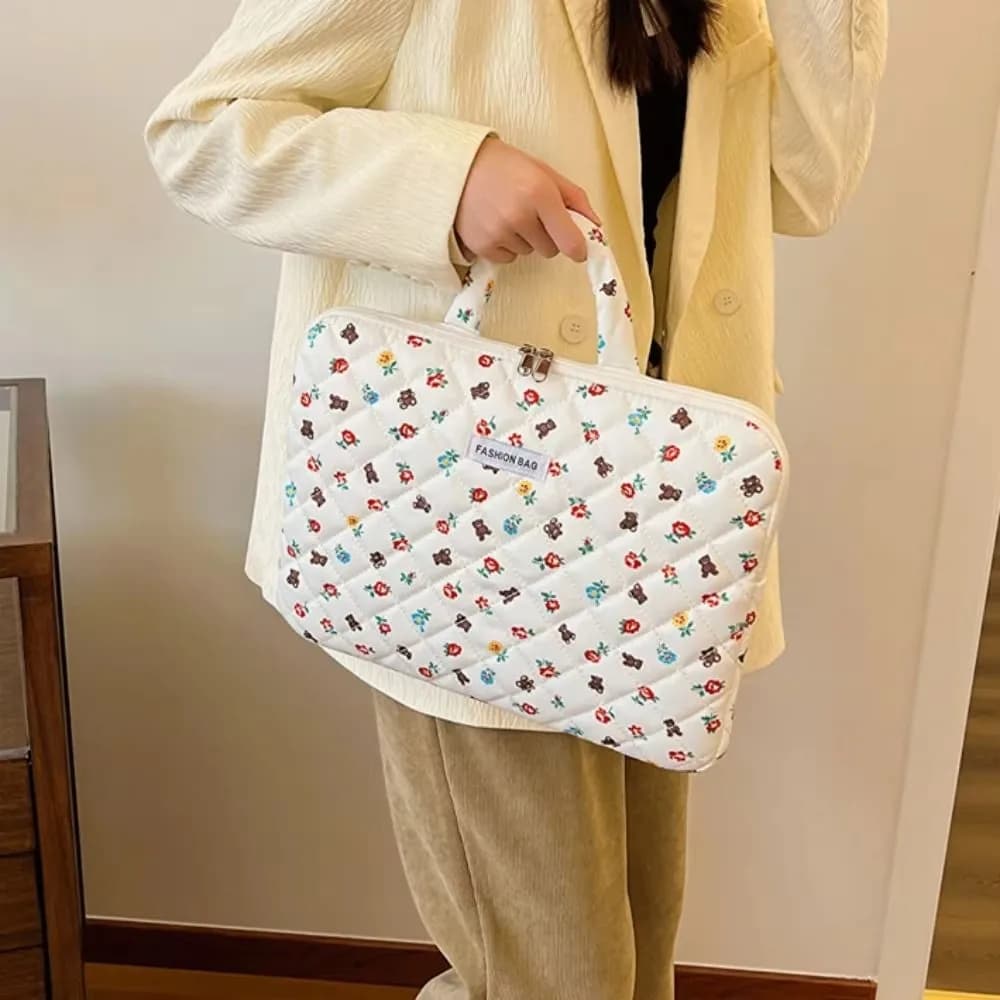 Stylish Large Capacity Laptop Handbag Bear Pattern Water-resistant Computer Bag Portable Cute Laptop Sleeve School