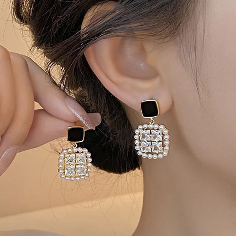 925 Silver Needle Korean Fashion Square Pearl Drop Earrings For Women Jewelry 2026 Trending New Women's Vintage Zircon Earrings