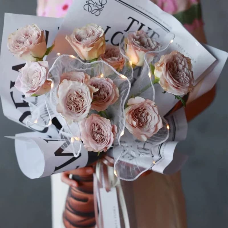 Nuovo Pacchetto da 1 Pezzo di Carta da Imballaggio per Fiori con Luci LED, Rete in Tessuto Ondulato, Decorazione per Bouquet da Fiorista, Confezione Regalo per Matrimoni e Compleanni
