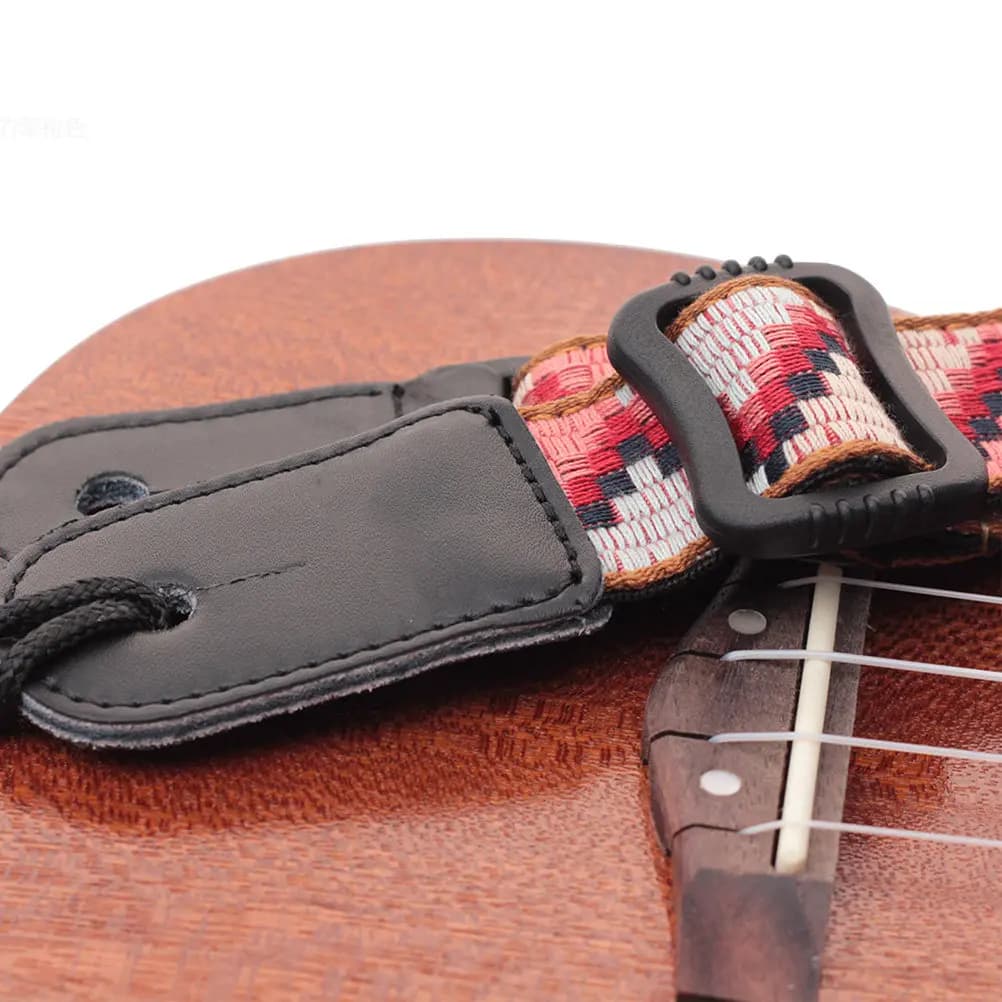 Accessorio di moda Cintura per ukulele Tracolla in pelle per ukulele Accessori creativi in stile etnico