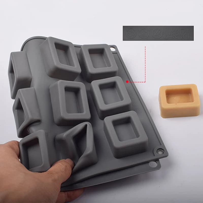 Stampo in Silicone Quadrato per Ciambelle, Torte, Gelatine, Cioccolato, Ghiaccio, Muffin, Cupcake e Biscotti