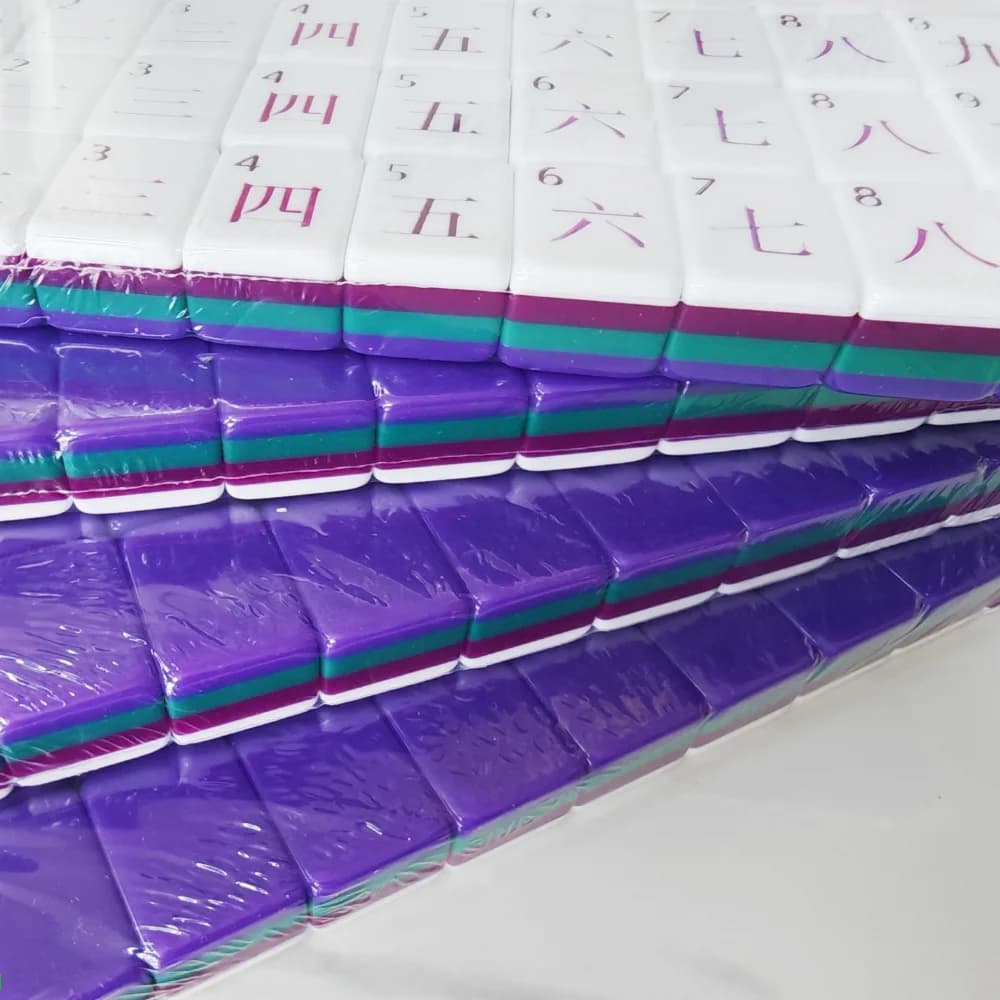 Set di Tessere Mahjong Americano in Acrilico Viola Scuro a 4 Strati, 160 Pezzi, Portatile, Regalo Sorpresa per Giochi di Intrattenimento Domestico
