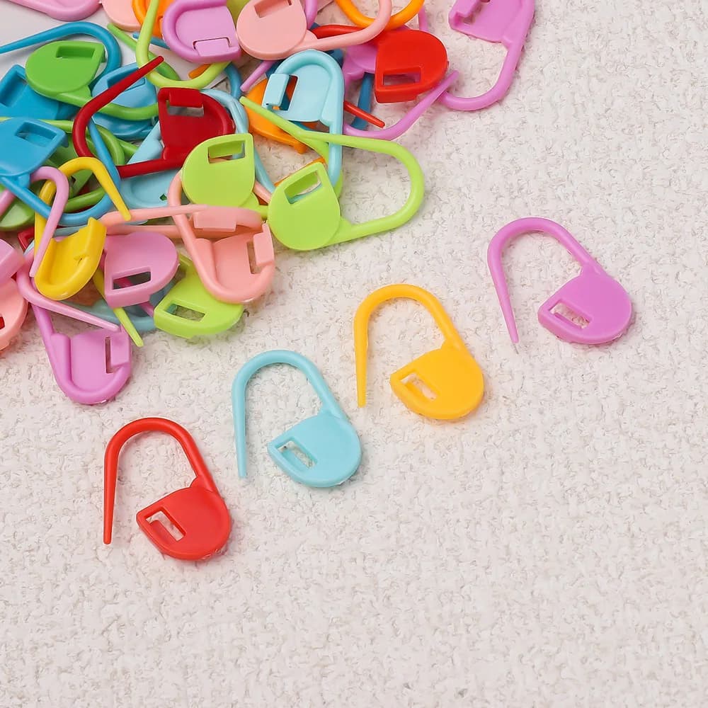 2pcs/box Candy Color Knitting Markers, Portable Plastic Pins, Yarn Crochet Positioning Tools