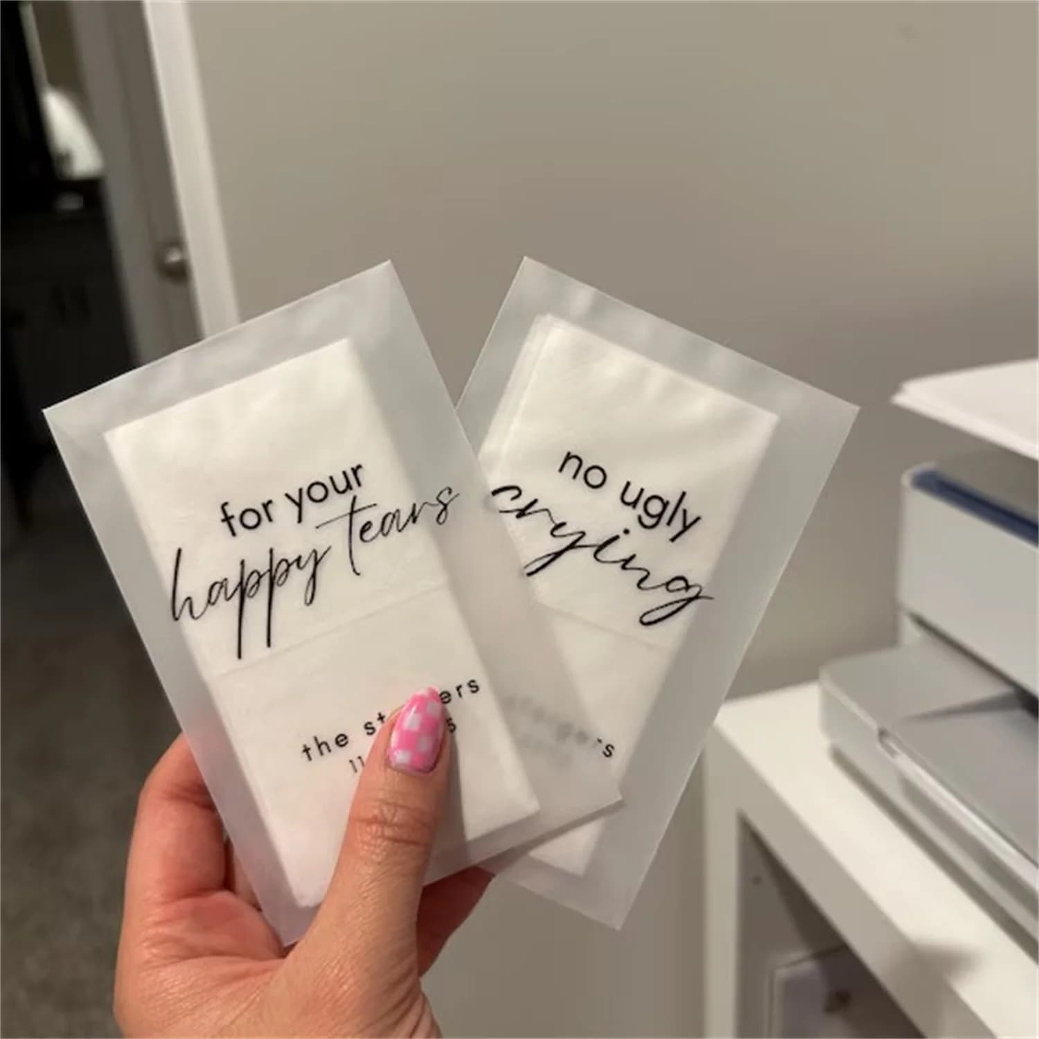 Confezioni di fazzoletti da sposa personalizzati | Confezioni di coriandoli nuziali personalizzate | Lacrime felici | Confezioni di coriandoli | Pacchetti di tessuti | Matrimonio