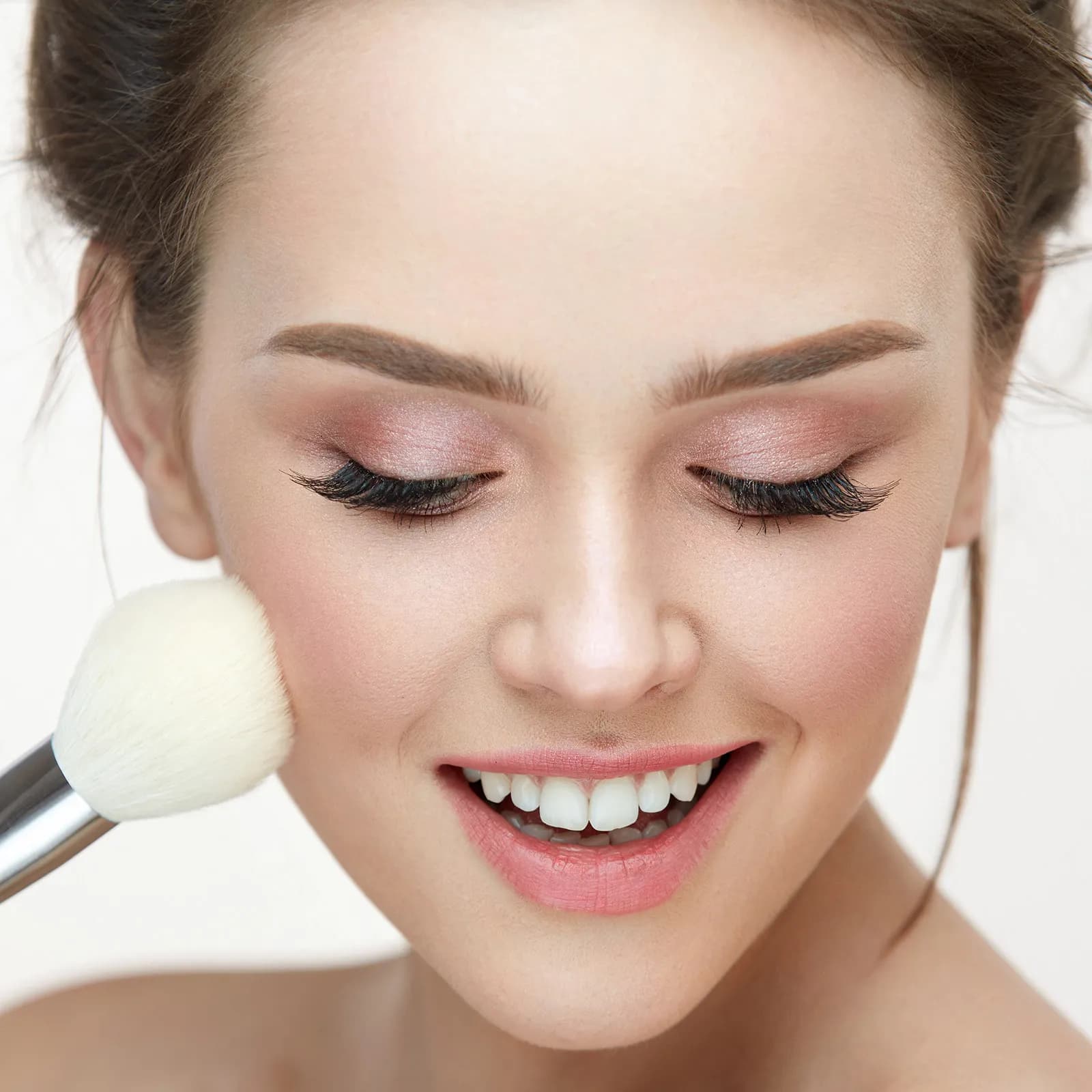 1 Confezione di Ciglia Finte Premium, Densi e Lunghe, per Feste, Fotografia e Trucco Quotidiano, Decorazione Ciglia Artificiali per Donne