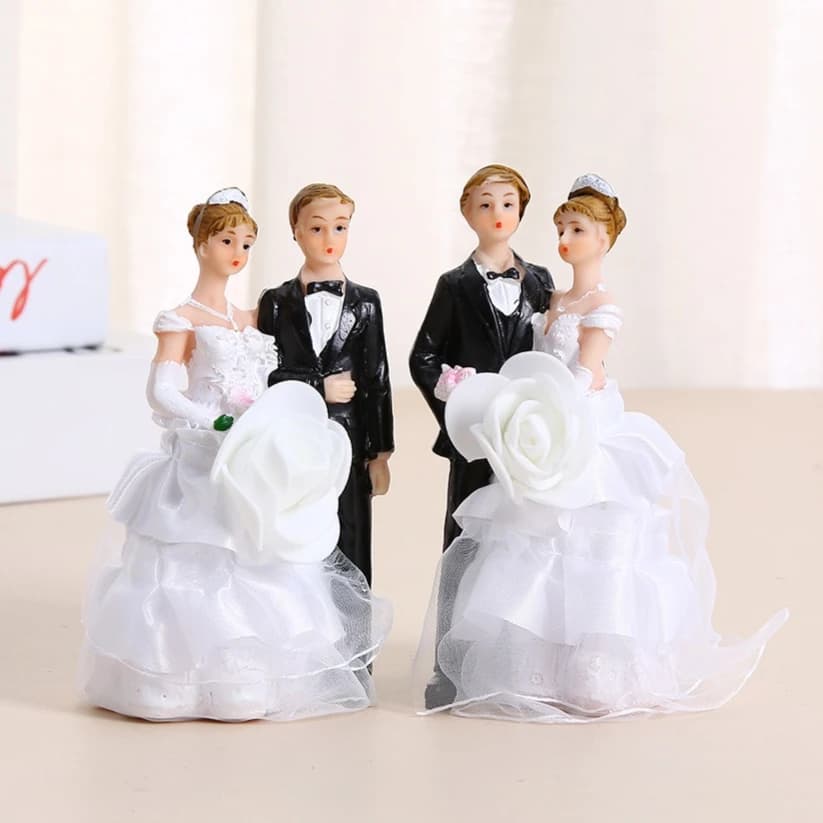 Toppers per torta nuziale Figurine di coppia romantica Decorazioni per torte Ornamenti per bambole in resina per la sposa e lo sposo per la decorazione del soggiorno della festa