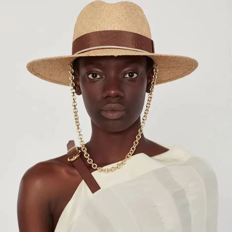 Cappello di Paglia Raffia con Design a Lettere RB e Catena, Protezione Solare Primavera/Estate, Cappello da Spiaggia per Vacanze, Moda Outdoor Traspirante Unisex