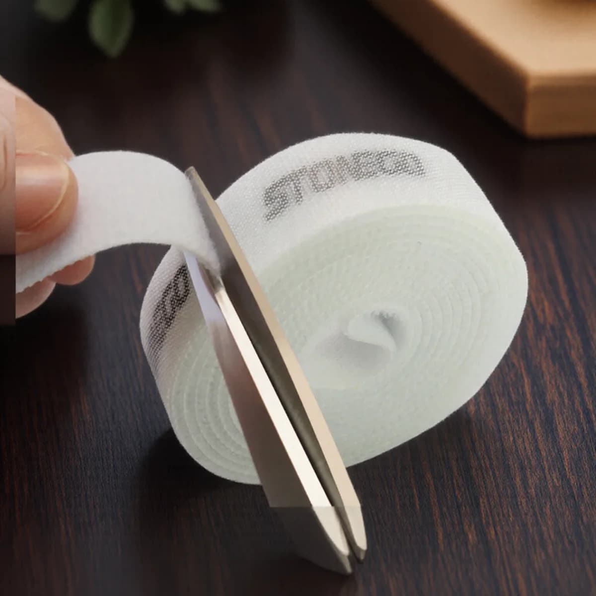 Avvolgicavo USB Organizzatore di cavi Fascette Cavo per mouse Supporto per auricolari Gestione cavo HDMI Protezione per nastro adesivo per cerchio del telefono