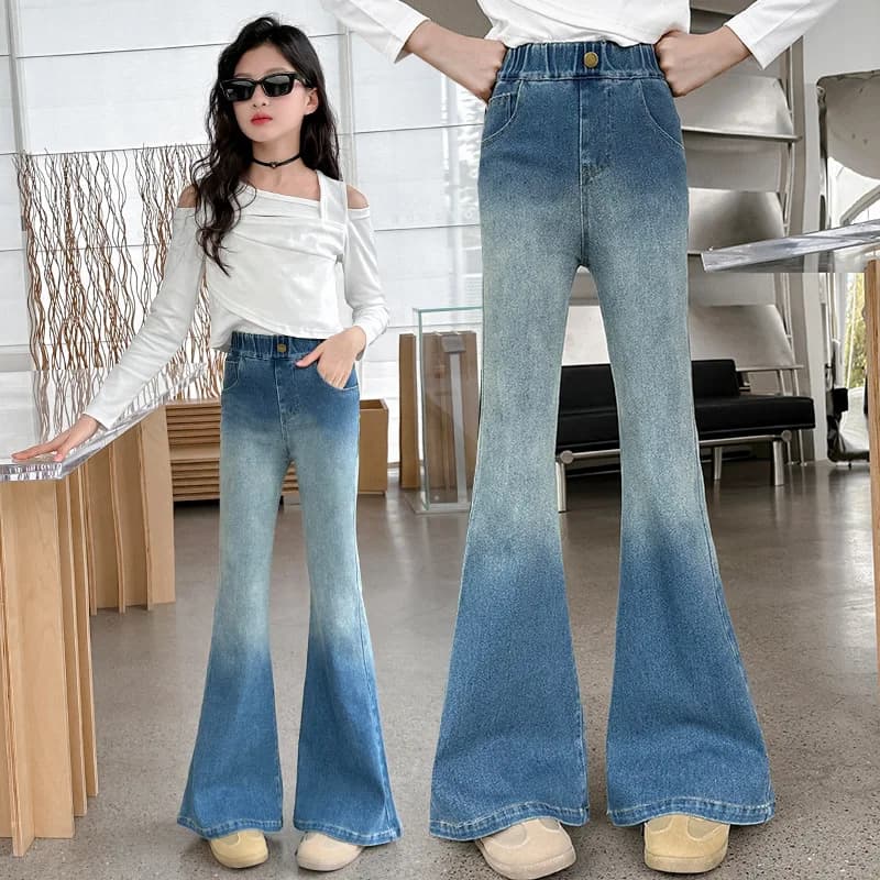 Jeans da ragazza primavera autunno slim fit con fondo a campana 2026 pantaloni in denim versatili di colore sfumato per bambini adolescenti nuovo stile di moda