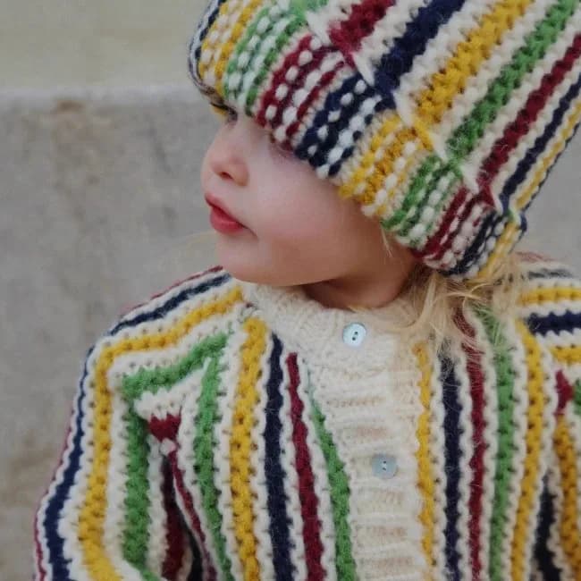 2025 Giacca lavorata a maglia maglione per ragazzi e ragazze Maglione giacca con motivo verticale caldo e versatile