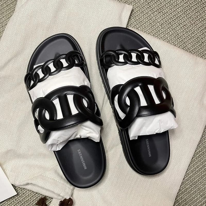 Nuovo Stile Estivo: Infradito Casual con Cinturino Incrociato in Stile Europeo e Americano, Suola Spessa e Catena Circolare, Ciabatte da Spiaggia per Donne