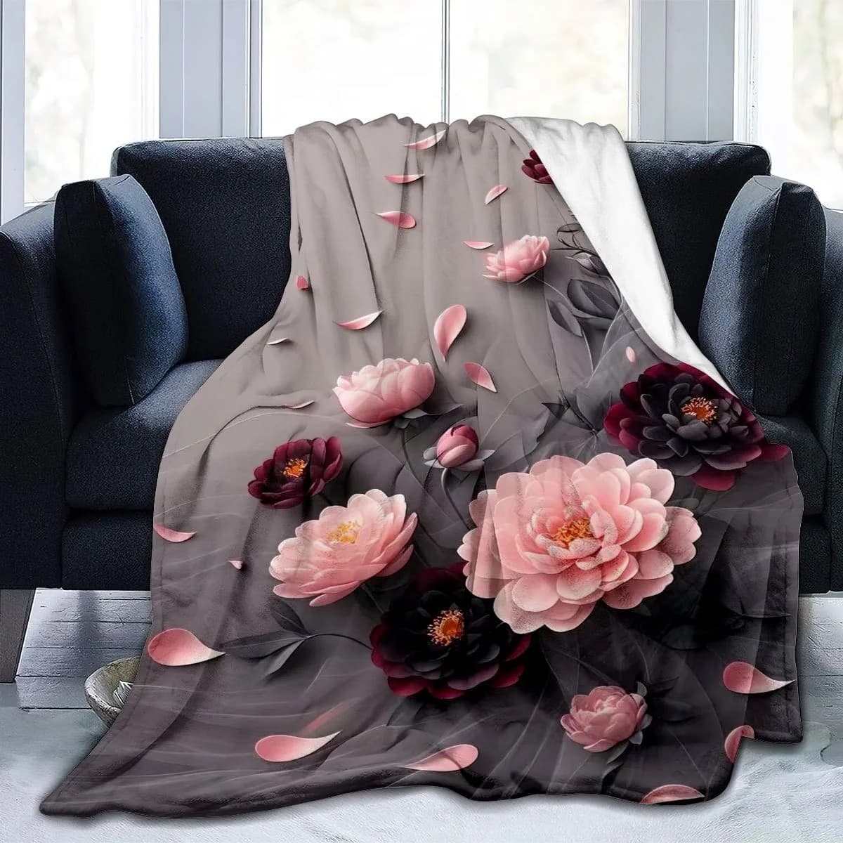 Elegante Coperta con Motivo Peonia: Fantasia Floreale Rosa e Bordeaux, Arredo Casa Lussuoso, Romantico e Accogliente