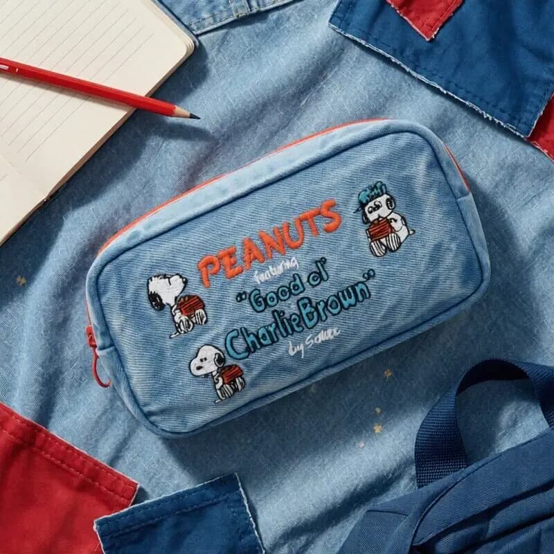 PEANUTS Snoopy Washed Denim Embroidered Storage Pouch Cute Cartoon Cosmetic Bag Small Zipper Organizer Portable Travel