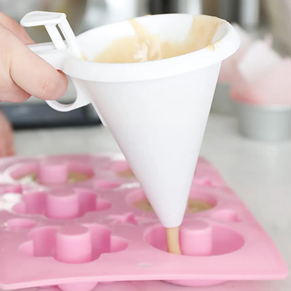 Cake Decoration Accessories Set, Chocolate Funnel Dispenser, Professional Kitchen Tools for Pastry