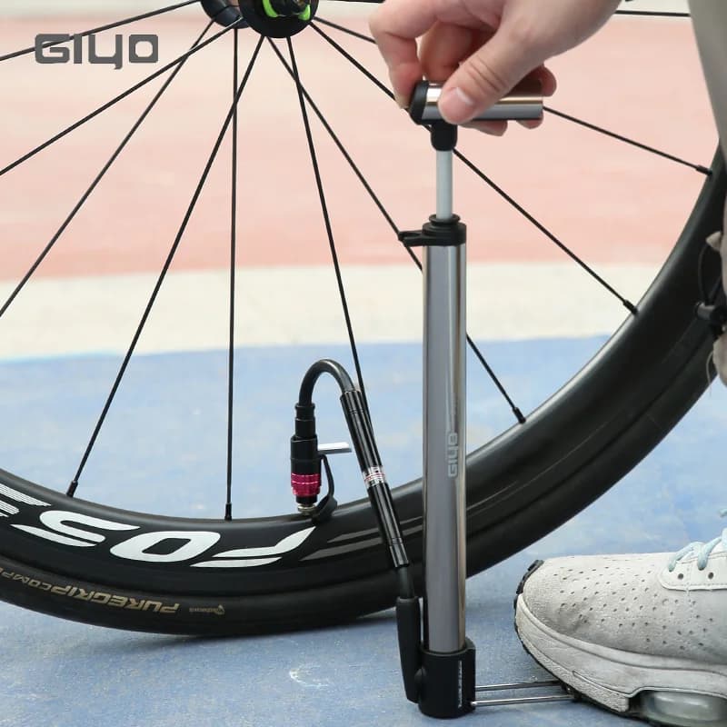 Pompa per bicicletta GIYO 140Psi con manometro Presta/Schrader valvola da pavimento Mini pompa ad aria portatile MTB gonfiatore per pneumatici per bici da strada