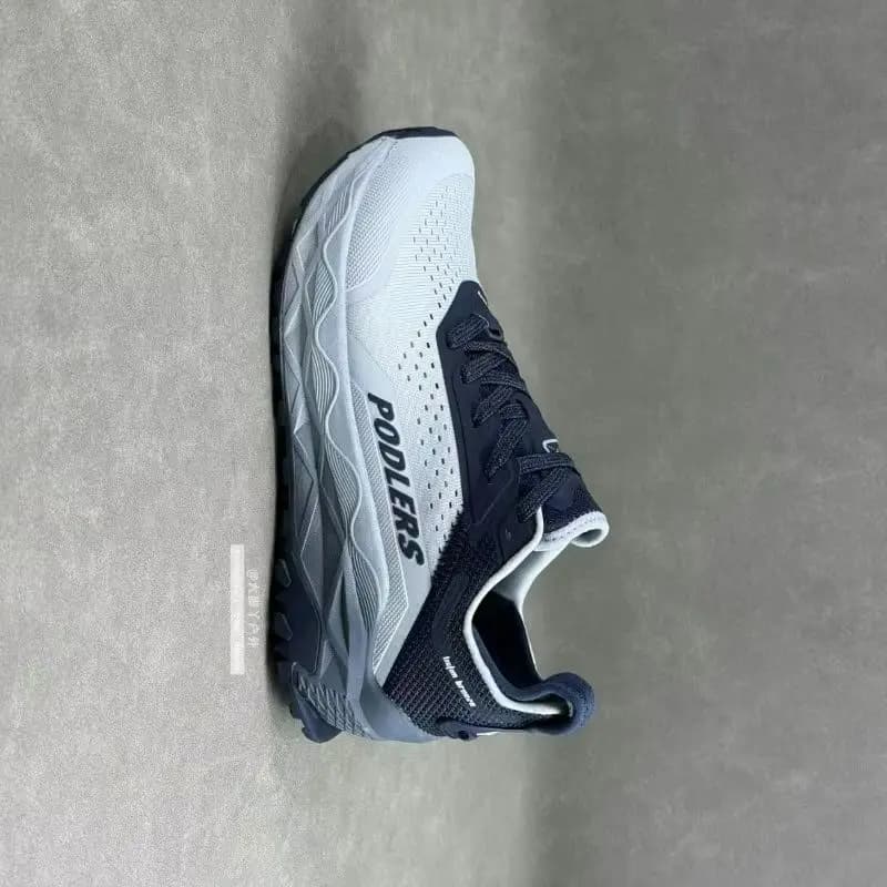 2026 New Unisex Trail Running Shoes Luxury Brand Walking Jogging Shoe Youth Top Quality Sport Shoes Couples Training Shoe