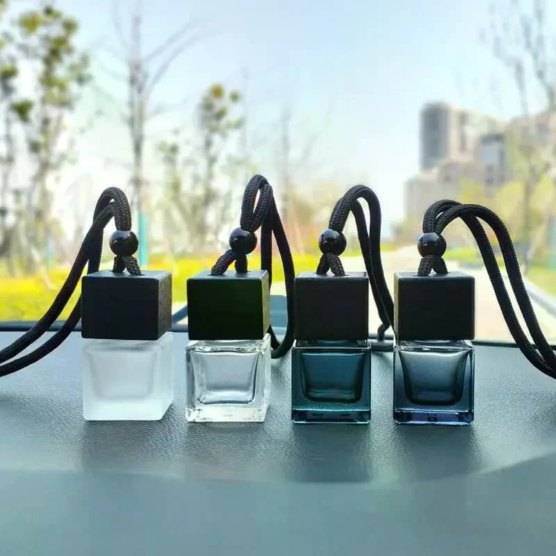 1Pc Black Cover Square Glass Car Perfume Empty Bottle Pendant Car Mounted Perfume Pendant Fragrance Oil Diffuser Car Interior