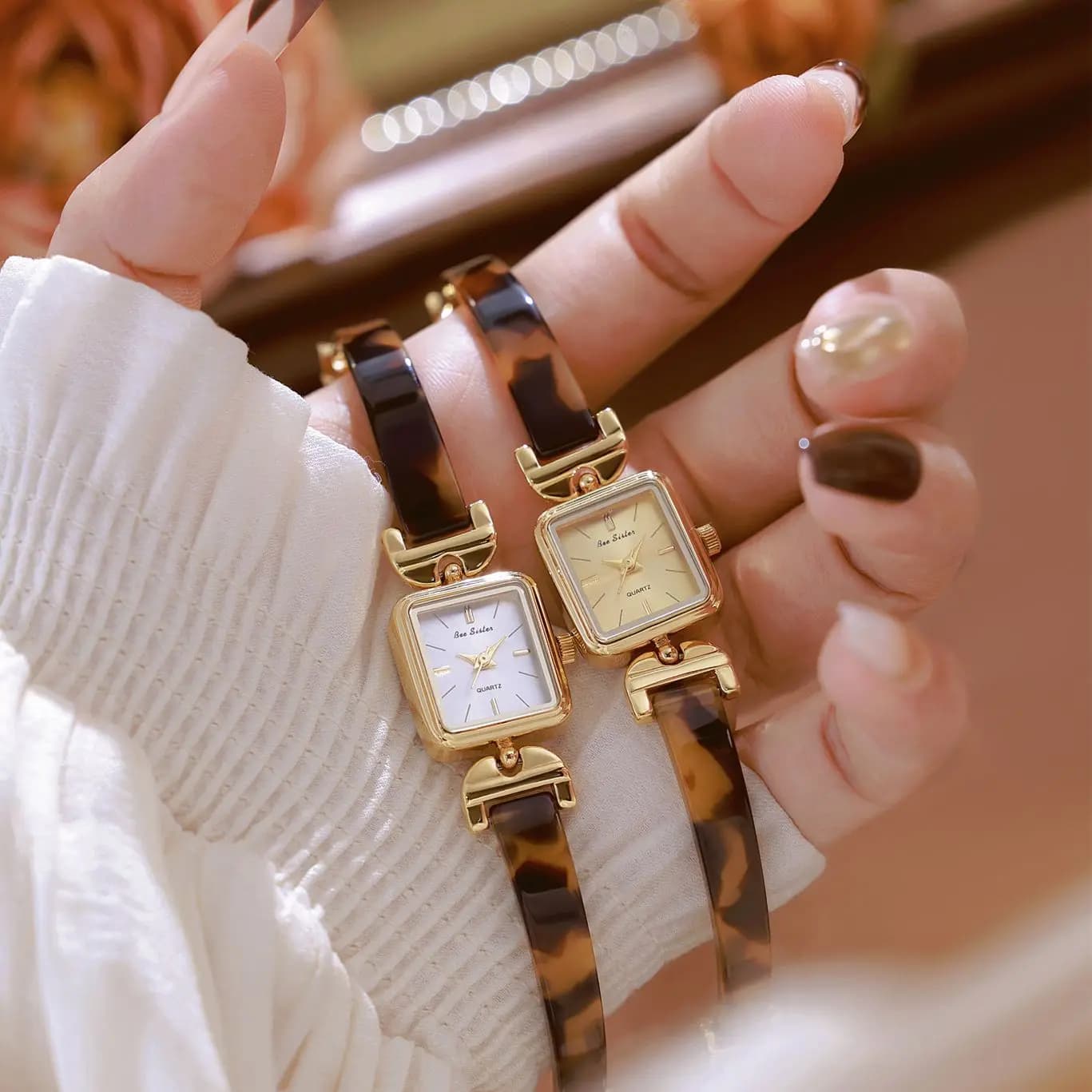 New French-style vintage bracelet watch, luxurious and high-quality women's wristwatch, a sophisticated gift for women.