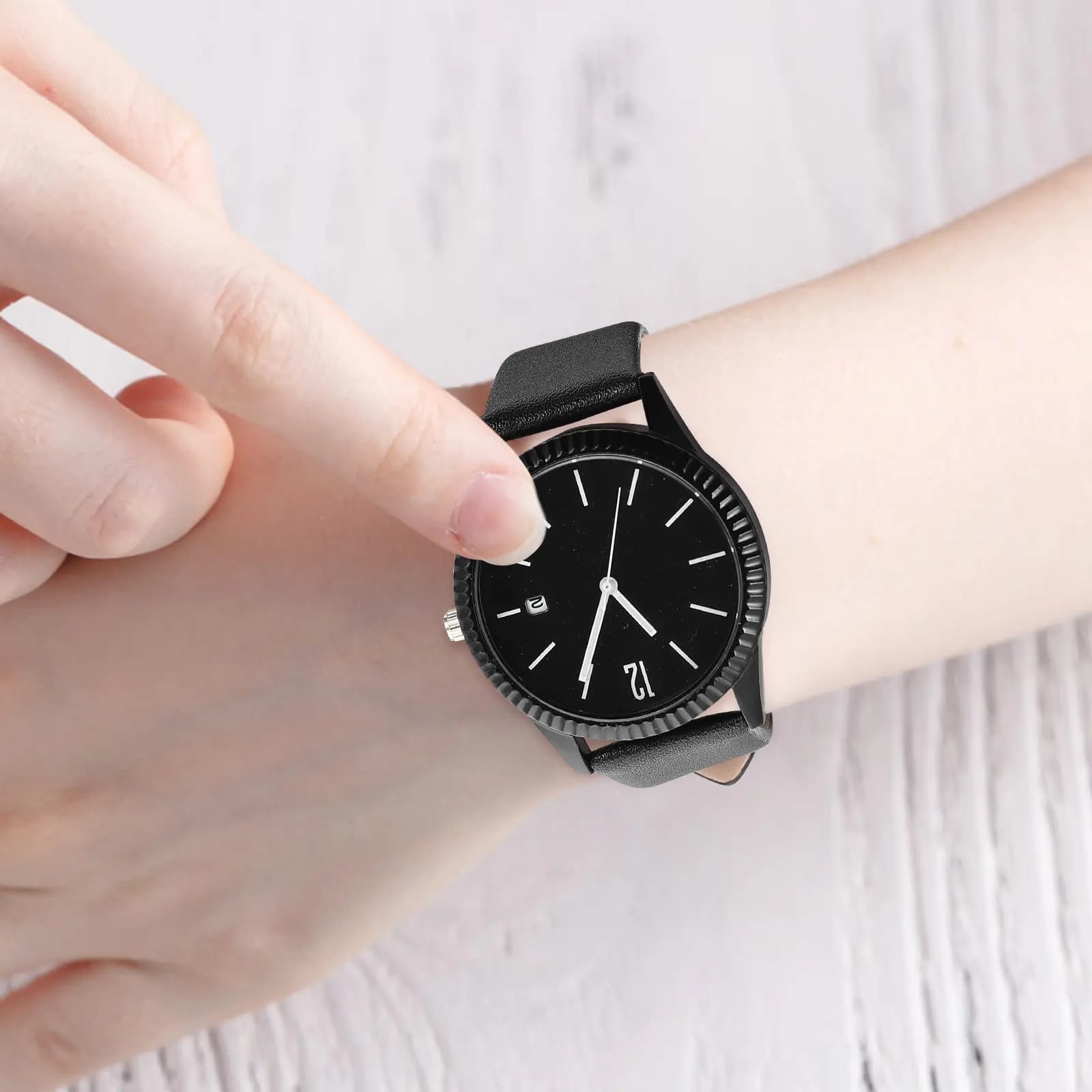 Orologio da donna al quarzo, quadrante luminoso impermeabile, cinturino traspirante, design elegante e alla moda, per uso quotidiano in ufficio, regalo