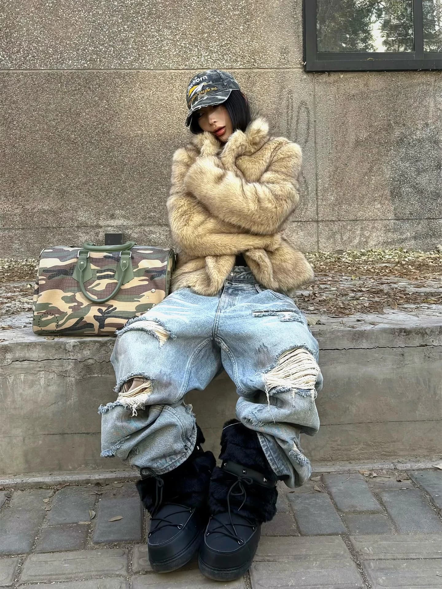Young Style Eco-Friendly Fur Jacket Women's Small Size 2025 New Popular Short Coat Warm Comfortable Cleanable Winter Top
